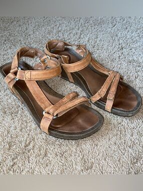 Teva Sandals Womens 10 Ysidro Universal Strappy Wedge 1015119 Brown Leather